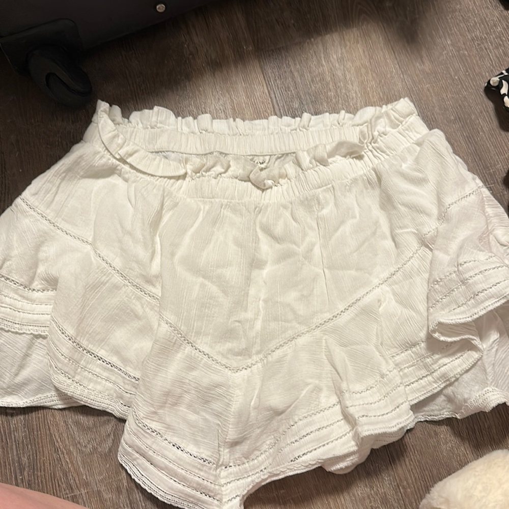 Aerie skort